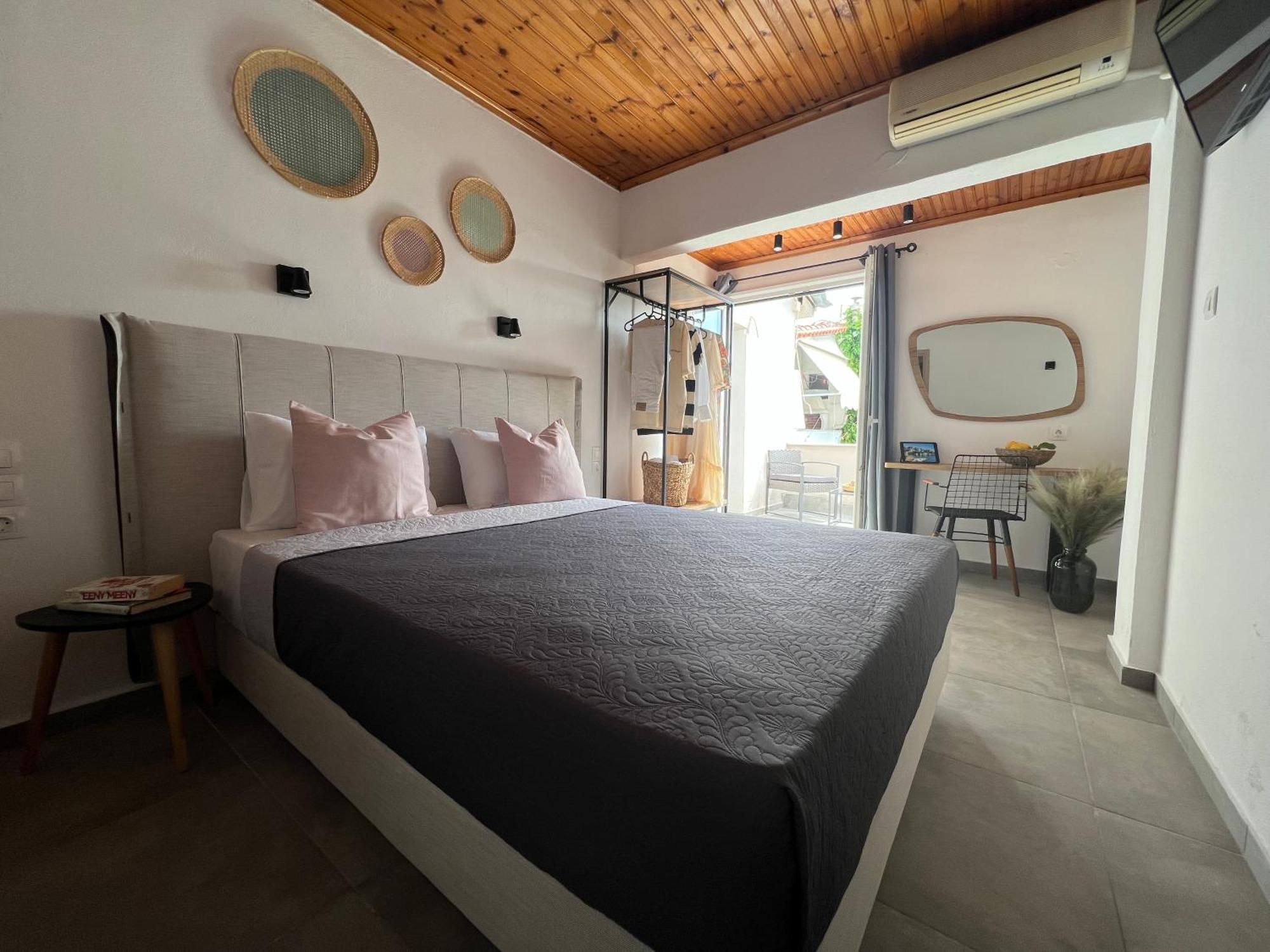 Apartment Australia Skiathos Town